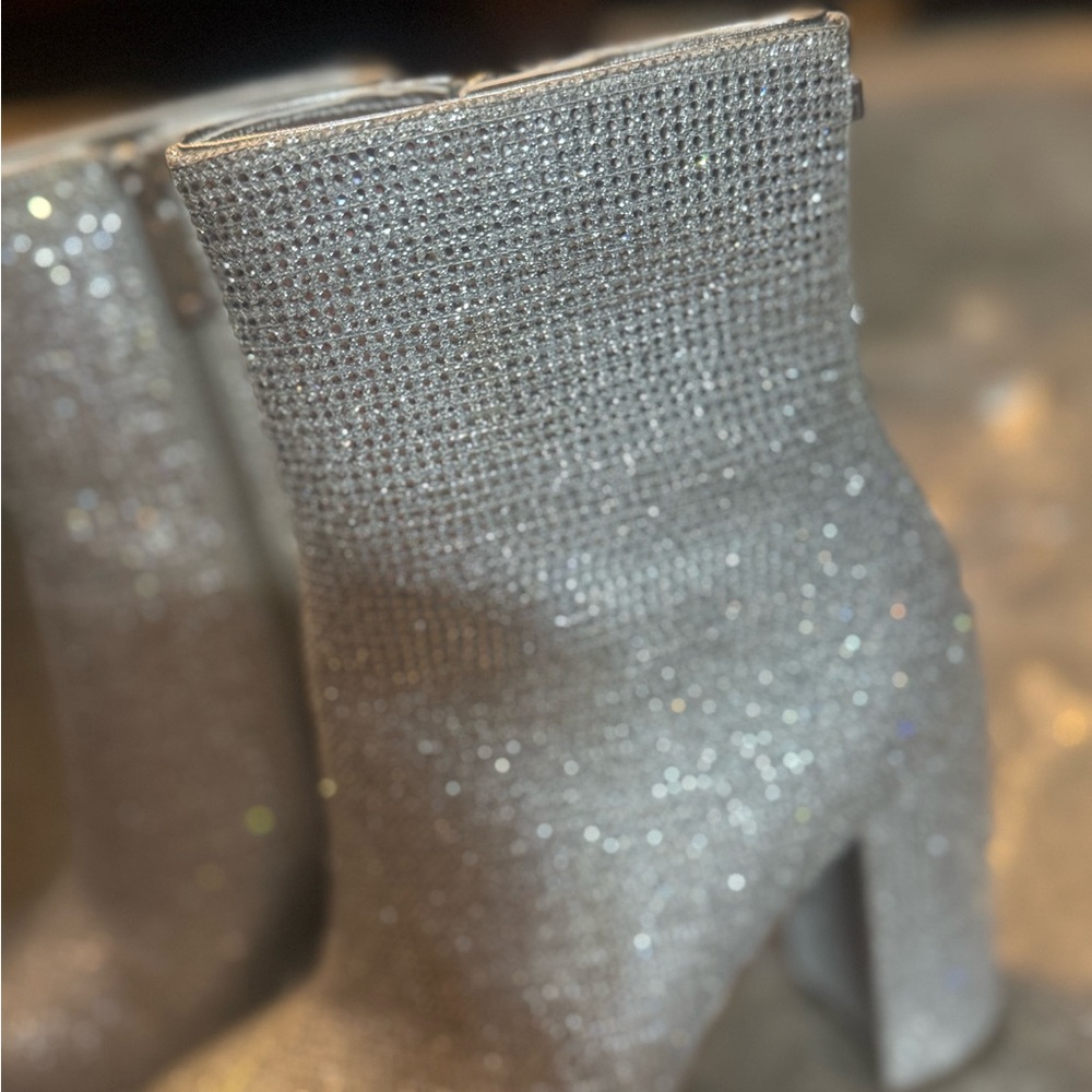 Michael Kors Joanna Crystal Glittering Silver Heeled Boots Size 6 - Picture 3 of 8